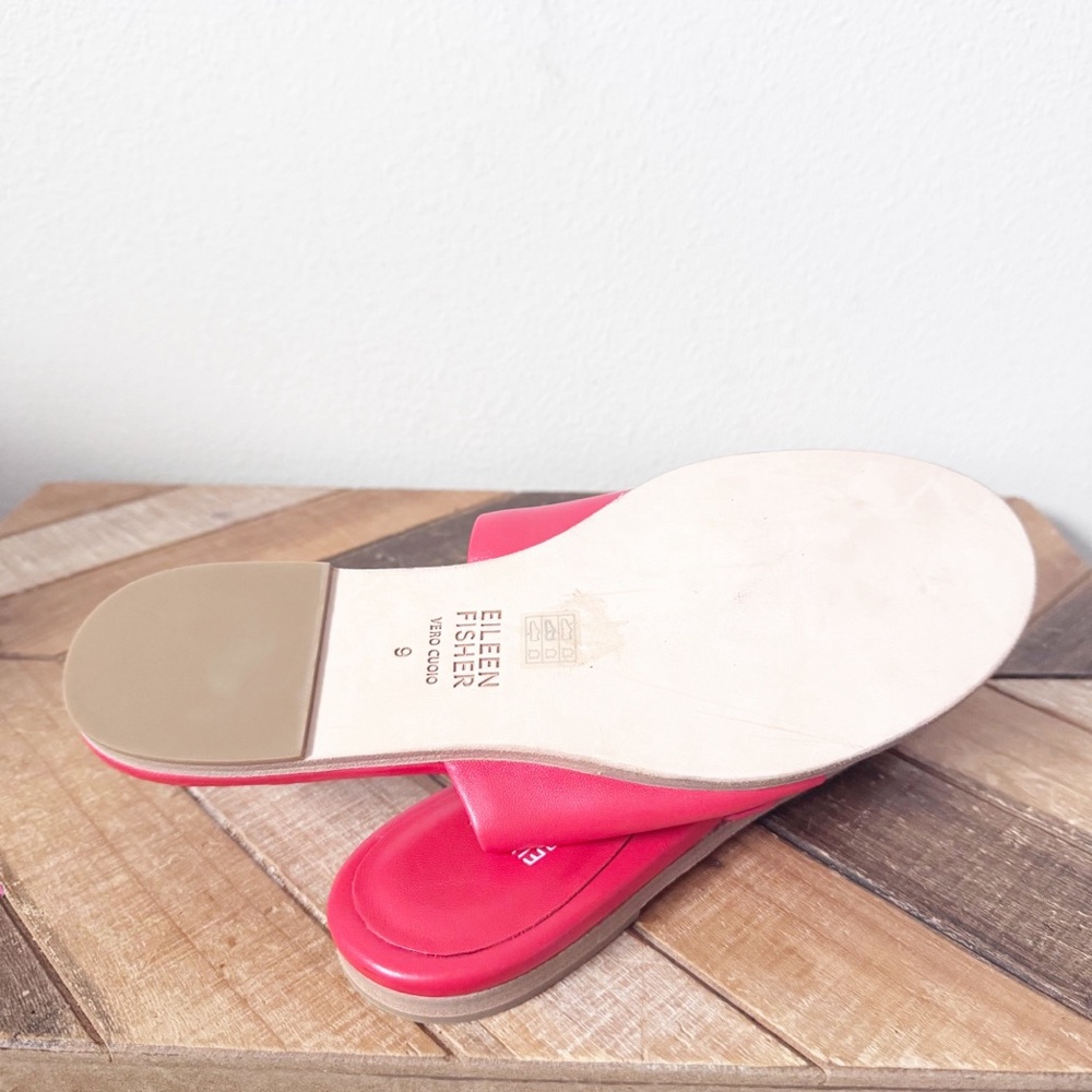 Eileen Fisher Edge Leather Sandal - Picture 11 of 11